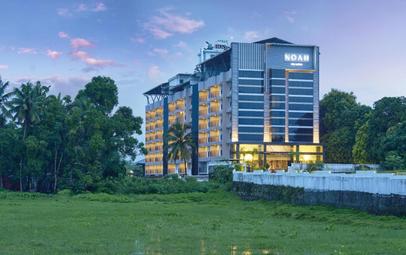 Noah Sky Suites Kochi Eksteriør billede