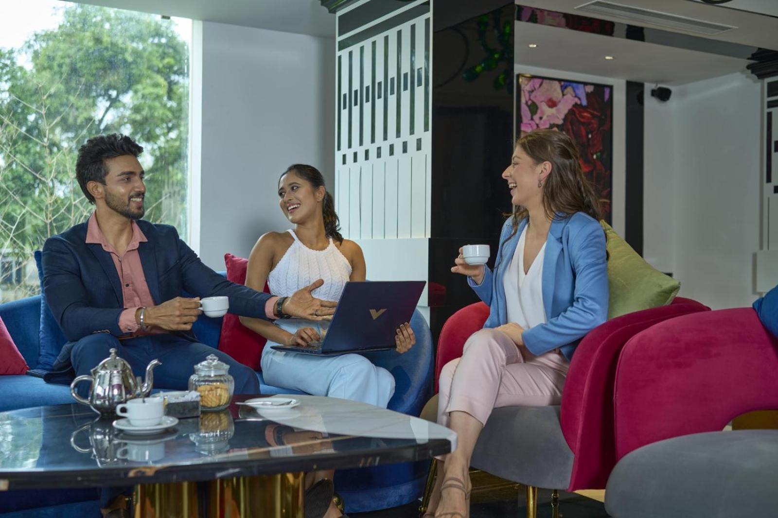Noah Sky Suites Kochi Eksteriør billede