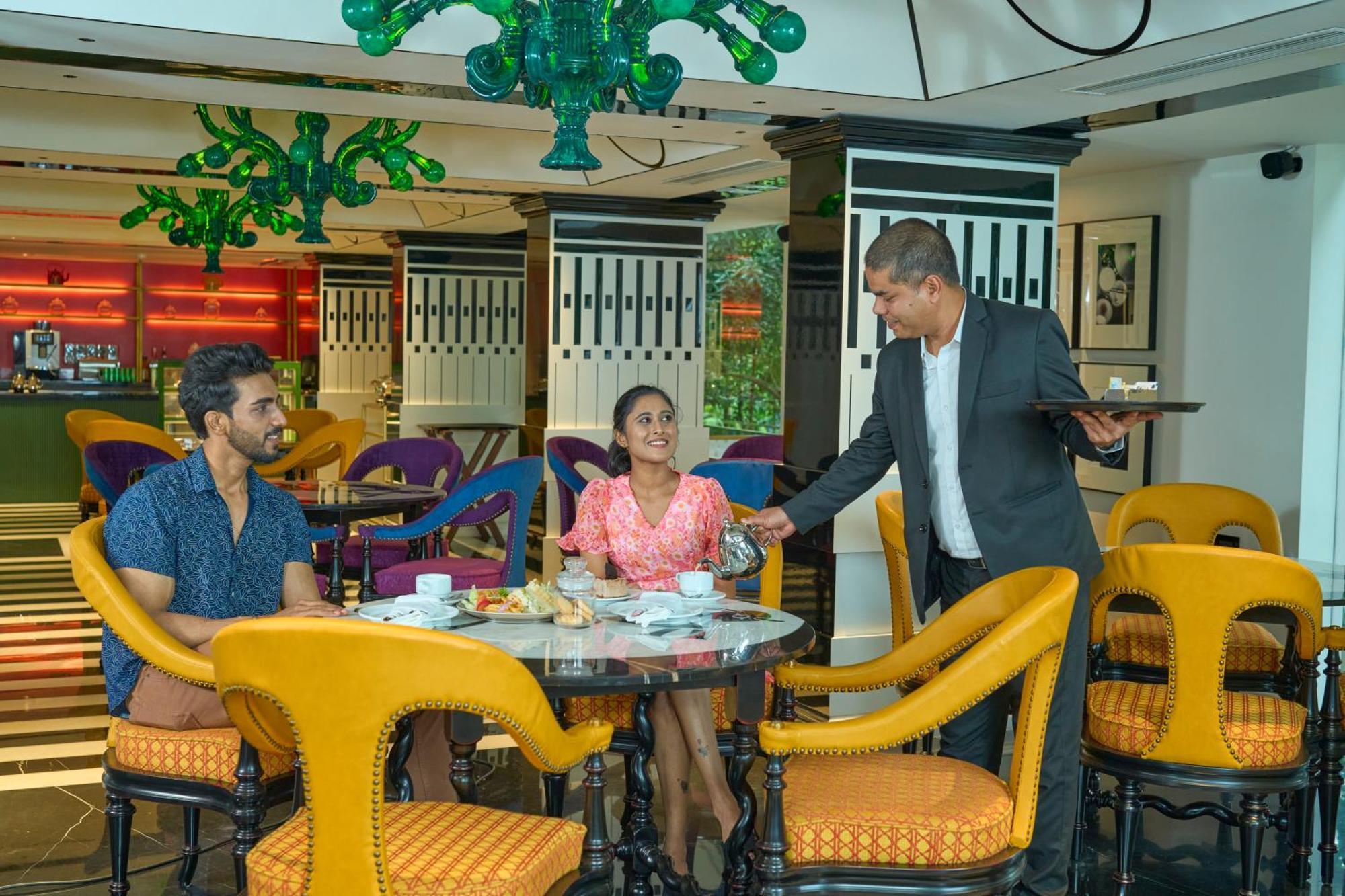 Noah Sky Suites Kochi Eksteriør billede